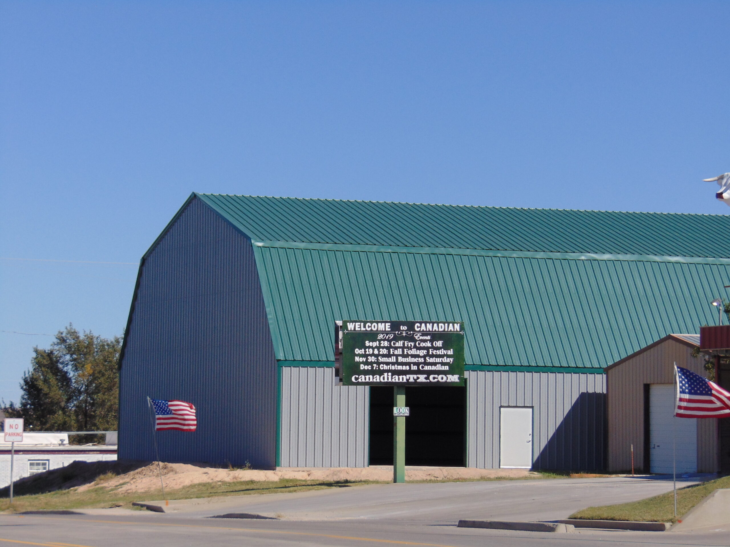 Commercial metal storage building project . Double L Construction